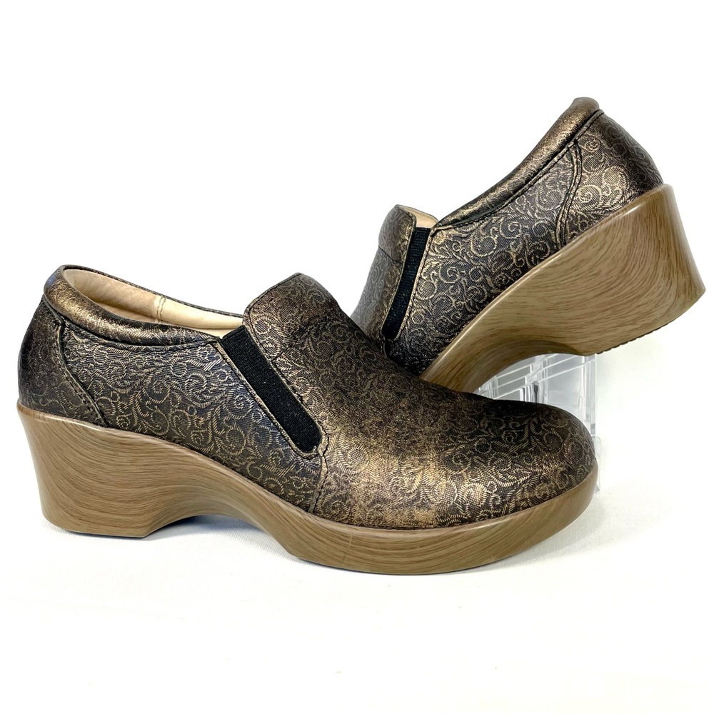 Alegria Eryn Bronze Tooled Leather Heeled Clogs Womens 37 US 7 Comfort
